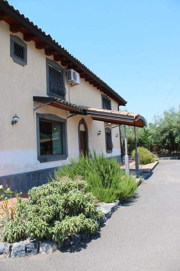 Ranch Simeto Hotel Paterno  Bagian luar foto