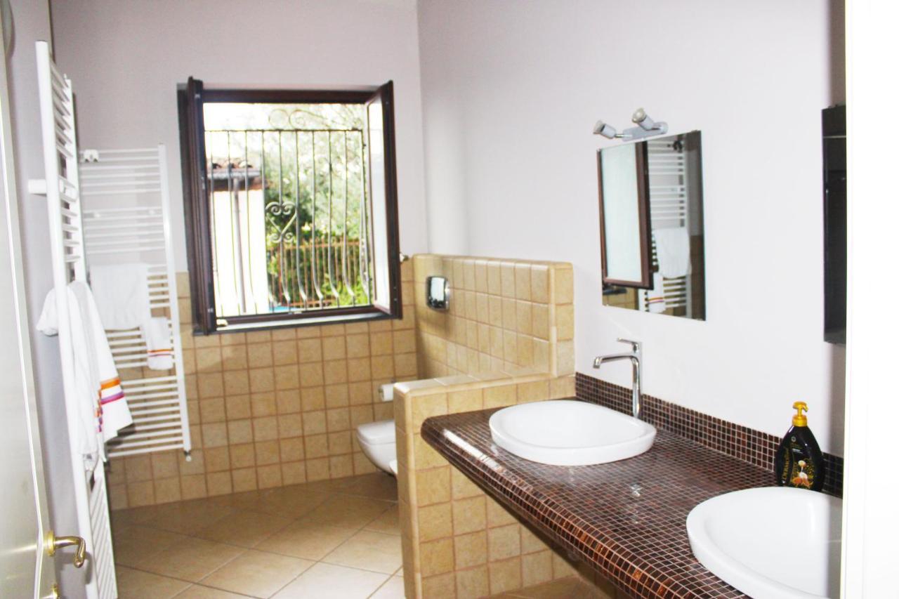Ranch Simeto Hotel Paterno  Bagian luar foto