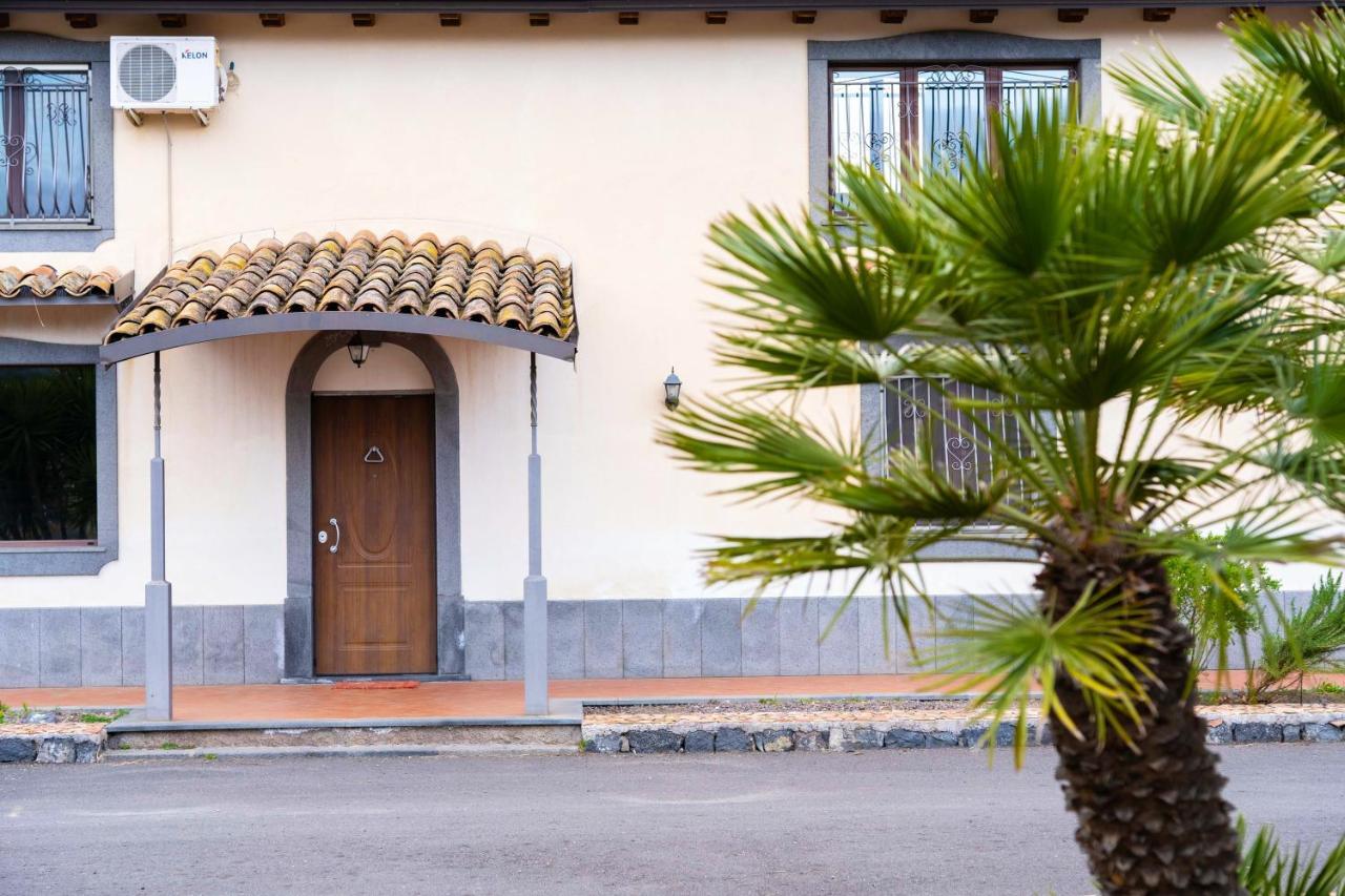 Ranch Simeto Hotel Paterno  Bagian luar foto
