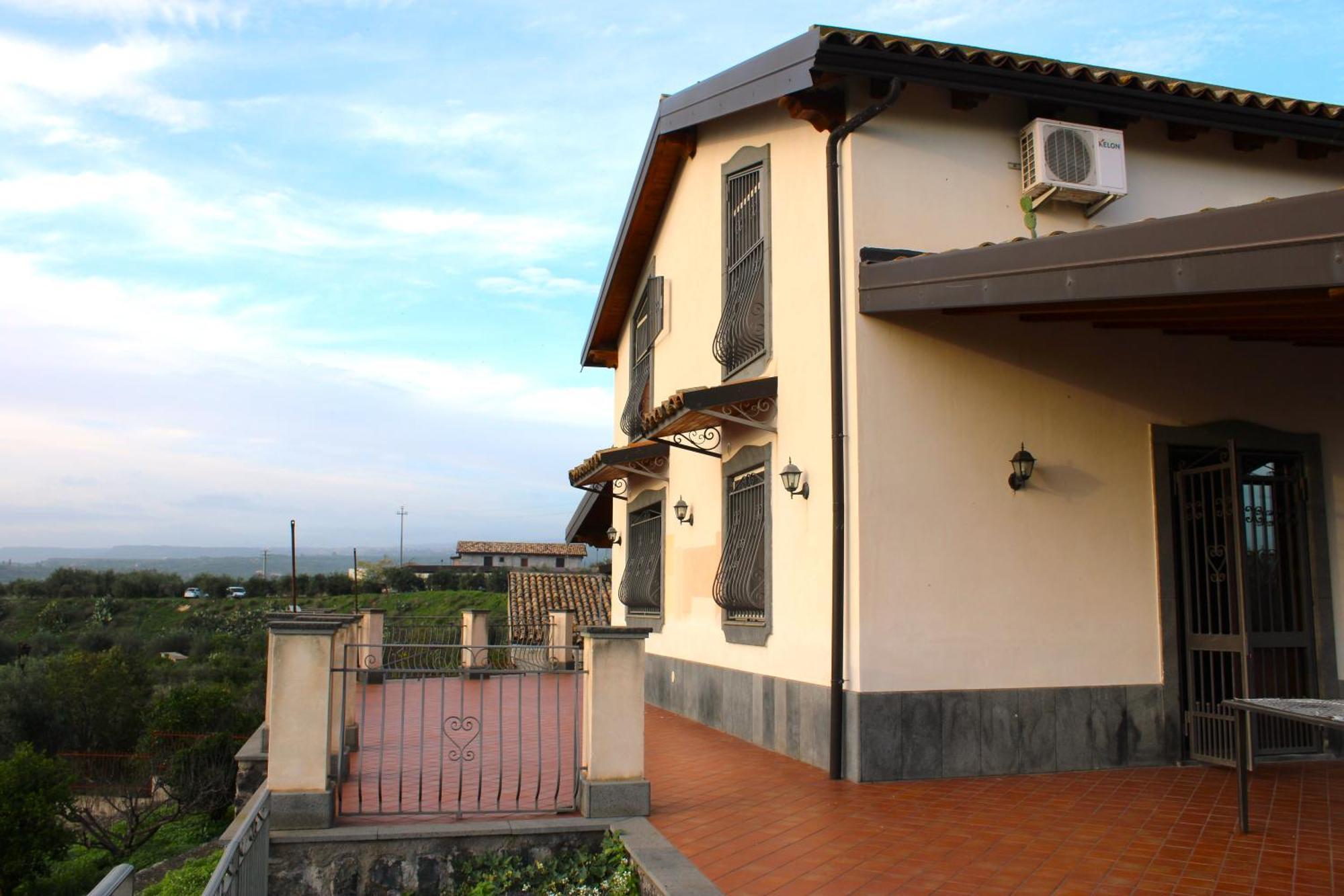 Ranch Simeto Hotel Paterno  Bagian luar foto
