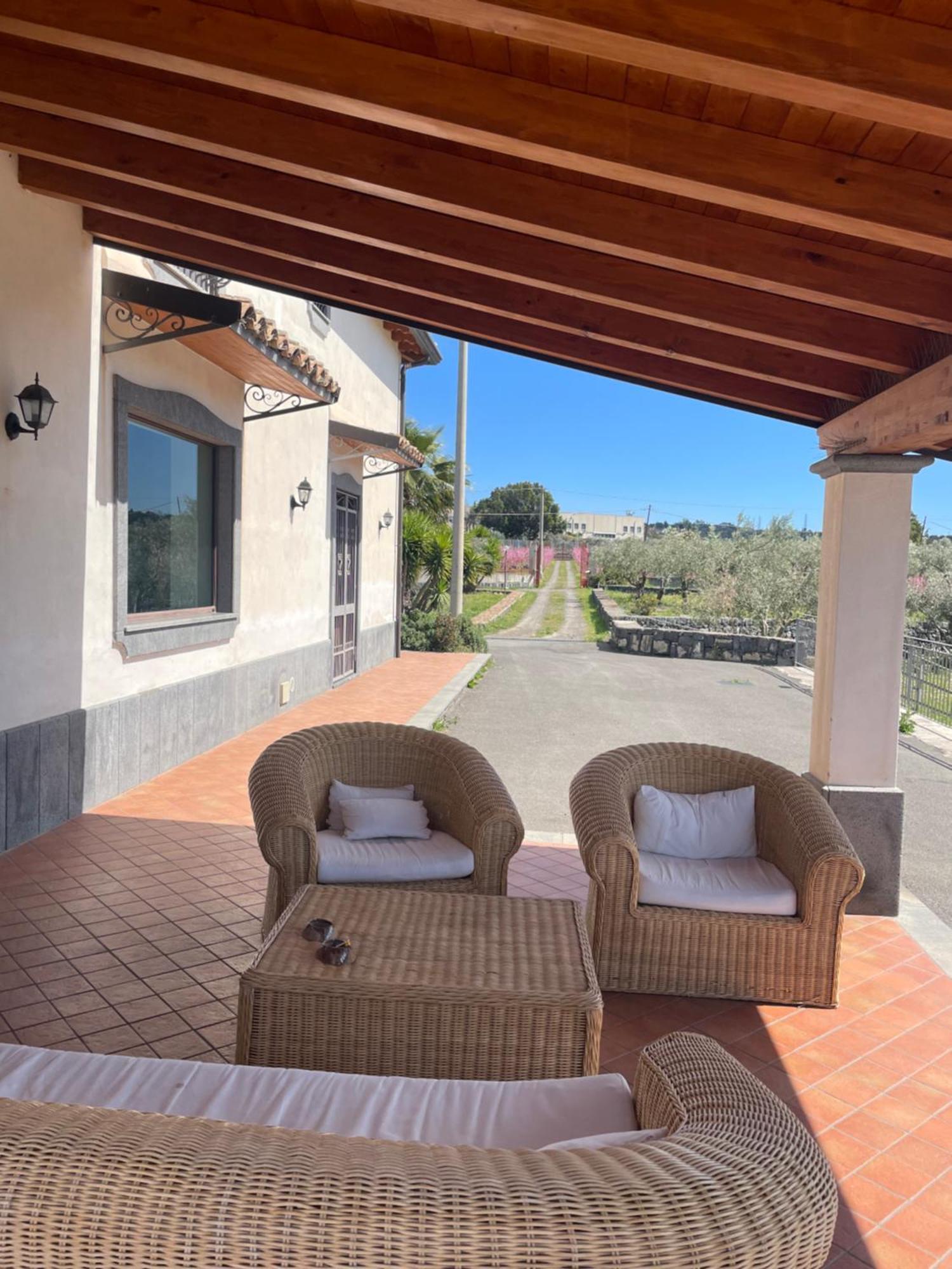 Ranch Simeto Hotel Paterno  Bagian luar foto