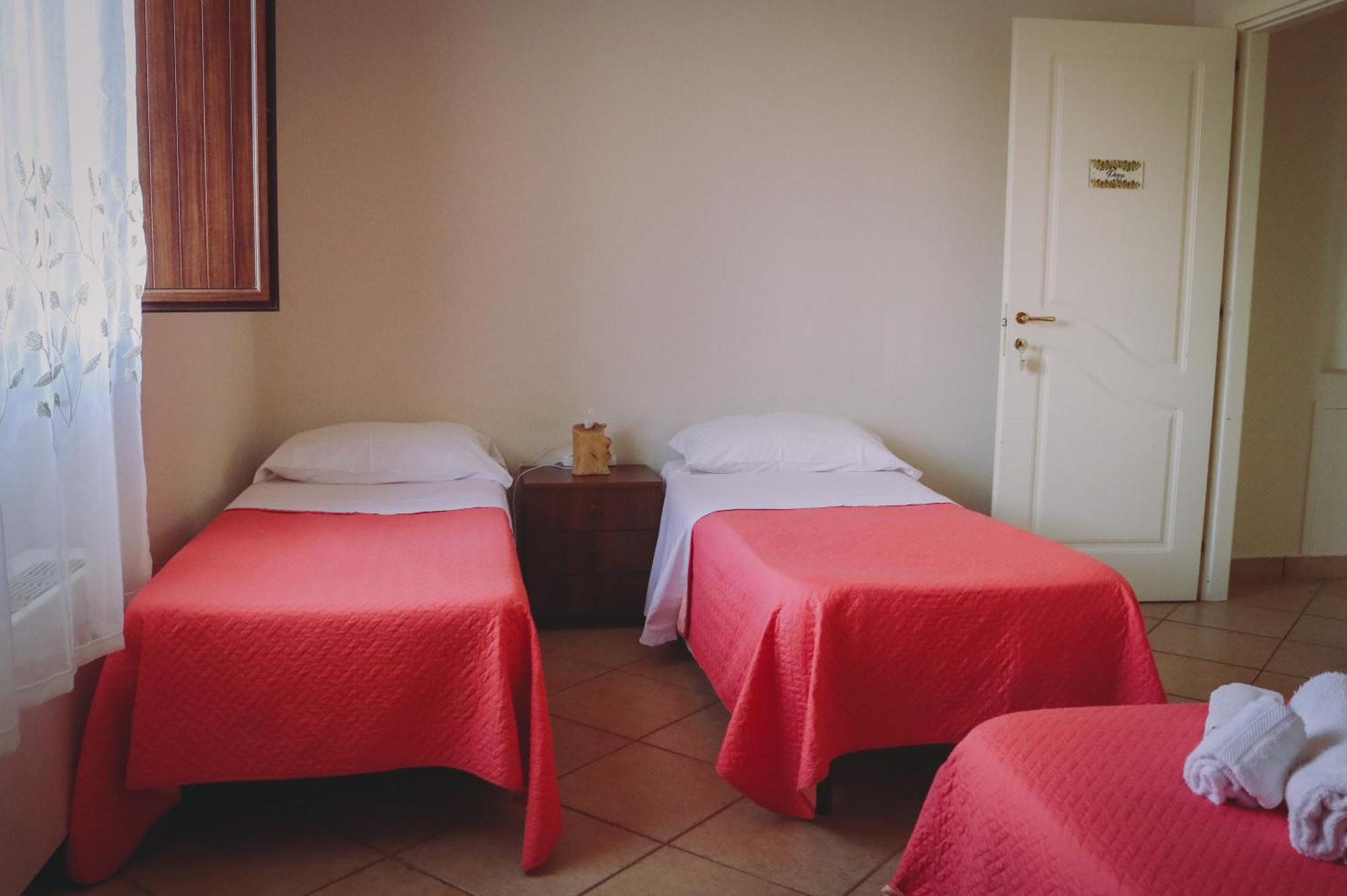 Ranch Simeto Hotel Paterno  Ruang foto