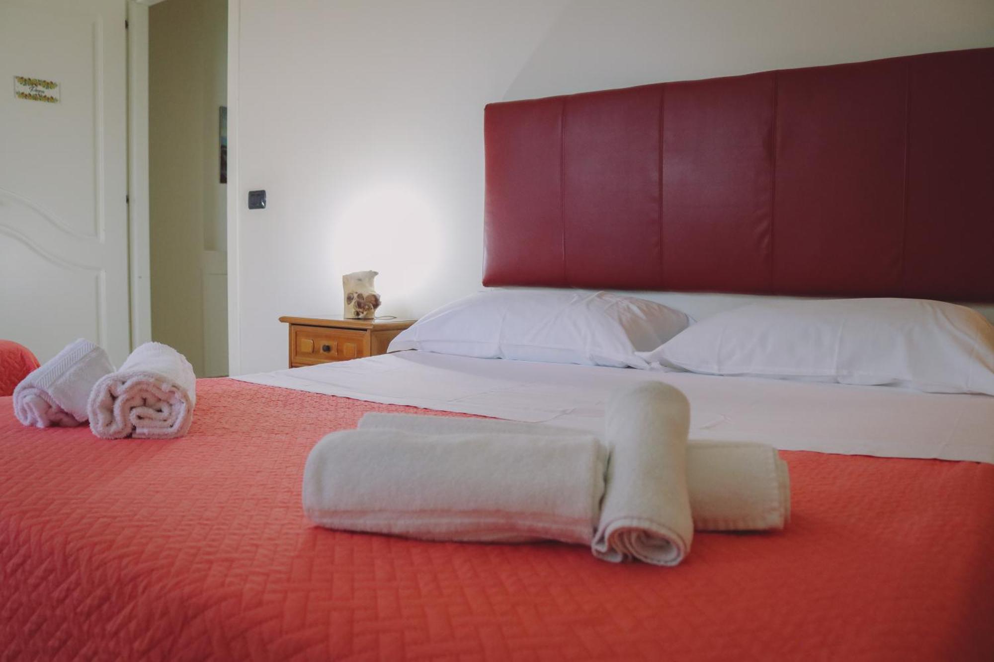 Ranch Simeto Hotel Paterno  Bagian luar foto